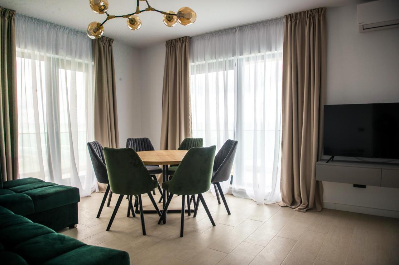 Luxury Promenada Apartment - Frontal Beachfront Mamaia Nord Năvodari Exterior foto